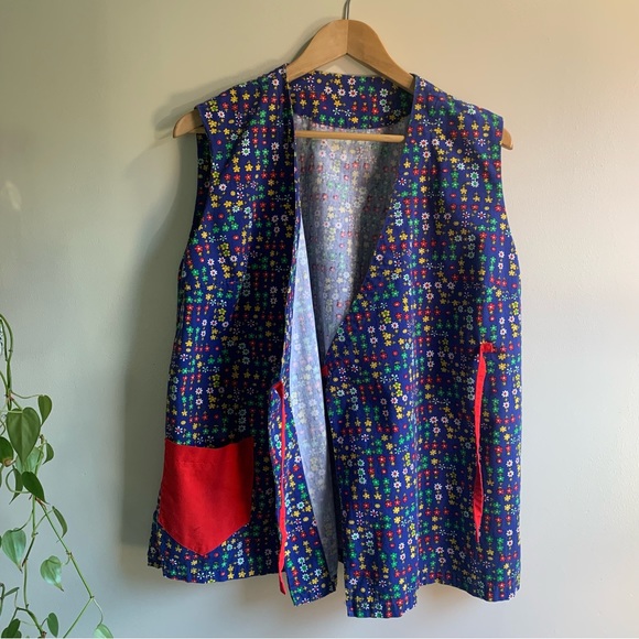 Vintage Floral Apron Top - Picture 2 of 9